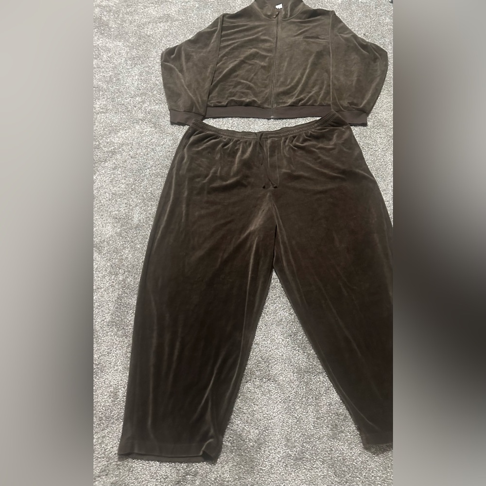 Irvine Park Velour joggers set brown Sz 5XL (M)